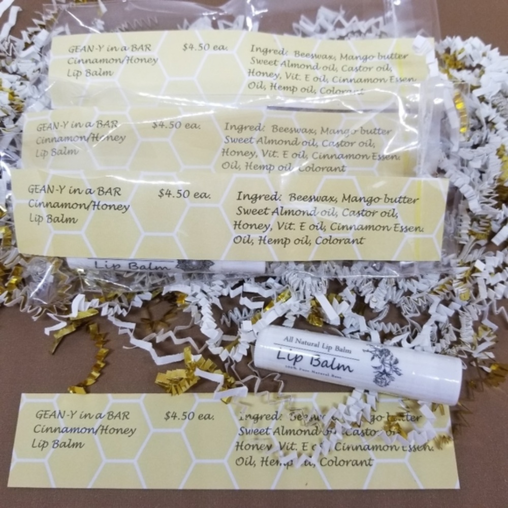 Cinnamon/Honey Lip Balm  -  moisturizer